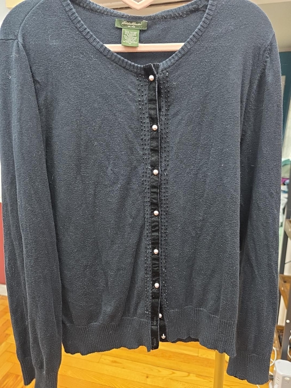 Eddie Bauer Vintage Black Cardigan Cozy Sz Medium - Picture 2 of 6